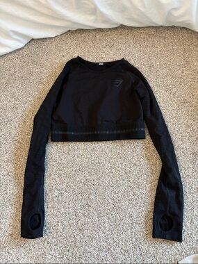 Gymshark Black Cropped Long Sleeve Pullover